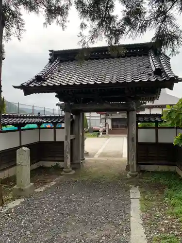 光明寺の山門