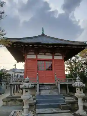 光明寺の{uncategorized: "未分類", other: "その他", undefined: "問題あり", building: "その他建物", grave: "お墓", sacred_gate: "鳥居", guardian: "狛犬", statue: "像", buddha: "仏像", history: "歴史", nature: "自然", garden: "庭園", animal: "動物", pagoda: "塔", temizu: "手水舎", mountain_gate: "山門・神門", sanctuary: "本殿・本堂", subordinate: "末社・摂社", art: "芸術", scenery: "景色", jizo: "地蔵", ema: "絵馬", goshuin: "御朱印", omikuji: "おみくじ", items: "授与品その他", amulet: "お守り", goshuincho: "御朱印帳", eats: "食事", festival: "お祭り", votive_dance: "神楽", shichigosan: "七五三参", wedding: "結婚式", experience: "体験その他", initially: "初詣", around: "周辺", anti_infection: "感染症対策"}