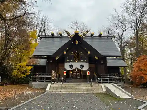 旭川神社の本殿