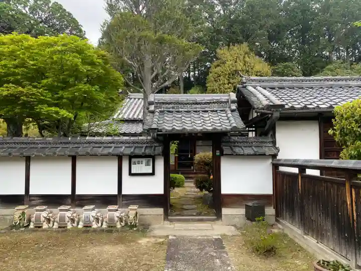 常光寺の{uncategorized: "未分類", other: "その他", undefined: "問題あり", building: "その他建物", grave: "お墓", sacred_gate: "鳥居", guardian: "狛犬", statue: "像", buddha: "仏像", history: "歴史", nature: "自然", garden: "庭園", animal: "動物", pagoda: "塔", temizu: "手水舎", mountain_gate: "山門・神門", sanctuary: "本殿・本堂", subordinate: "末社・摂社", art: "芸術", scenery: "景色", jizo: "地蔵", ema: "絵馬", goshuin: "御朱印", omikuji: "おみくじ", items: "授与品その他", amulet: "お守り", goshuincho: "御朱印帳", eats: "食事", festival: "お祭り", votive_dance: "神楽", shichigosan: "七五三参", wedding: "結婚式", experience: "体験その他", initially: "初詣", around: "周辺", anti_infection: "感染症対策"}