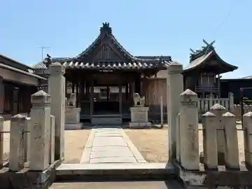 神明神社の{uncategorized: "未分類", other: "その他", undefined: "問題あり", building: "その他建物", grave: "お墓", sacred_gate: "鳥居", guardian: "狛犬", statue: "像", buddha: "仏像", history: "歴史", nature: "自然", garden: "庭園", animal: "動物", pagoda: "塔", temizu: "手水舎", mountain_gate: "山門・神門", sanctuary: "本殿・本堂", subordinate: "末社・摂社", art: "芸術", scenery: "景色", jizo: "地蔵", ema: "絵馬", goshuin: "御朱印", omikuji: "おみくじ", items: "授与品その他", amulet: "お守り", goshuincho: "御朱印帳", eats: "食事", festival: "お祭り", votive_dance: "神楽", shichigosan: "七五三参", wedding: "結婚式", experience: "体験その他", initially: "初詣", around: "周辺", anti_infection: "感染症対策"}