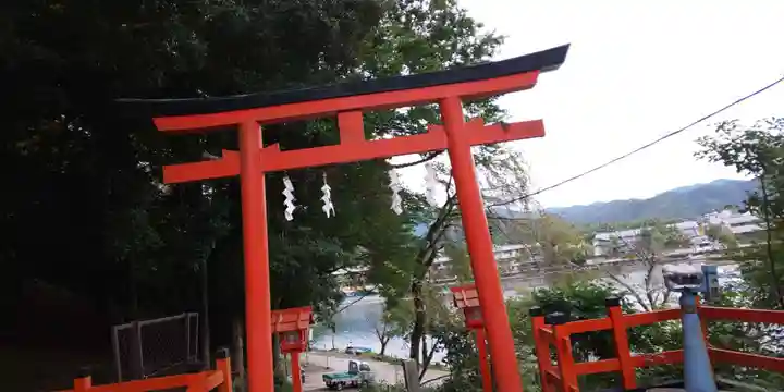 櫟谷宗像神社(松尾大社摂社)の鳥居