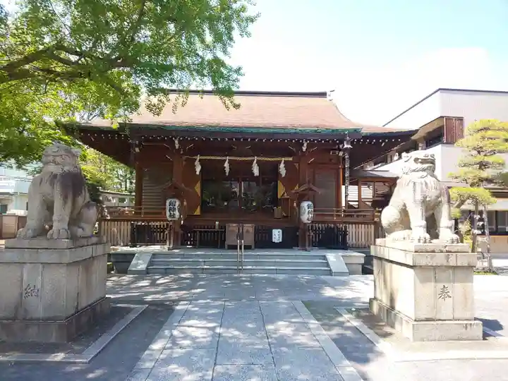 鎧神社の本殿・本堂