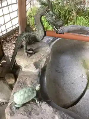伊奴神社の手水舎
