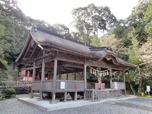 鳴無神社の本殿