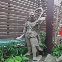 正寶院(飛不動尊)の像