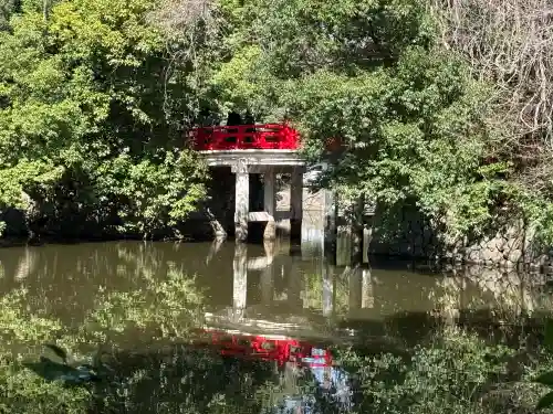 武蔵一宮氷川神社の{uncategorized: "未分類", other: "その他", undefined: "問題あり", building: "その他建物", grave: "お墓", sacred_gate: "鳥居", guardian: "狛犬", statue: "像", buddha: "仏像", history: "歴史", nature: "自然", garden: "庭園", animal: "動物", pagoda: "塔", temizu: "手水舎", mountain_gate: "山門・神門", sanctuary: "本殿・本堂", subordinate: "末社・摂社", art: "芸術", scenery: "景色", jizo: "地蔵", ema: "絵馬", goshuin: "御朱印", omikuji: "おみくじ", items: "授与品その他", amulet: "お守り", goshuincho: "御朱印帳", eats: "食事", festival: "お祭り", votive_dance: "神楽", shichigosan: "七五三参", wedding: "結婚式", experience: "体験その他", initially: "初詣", around: "周辺", anti_infection: "感染症対策"}