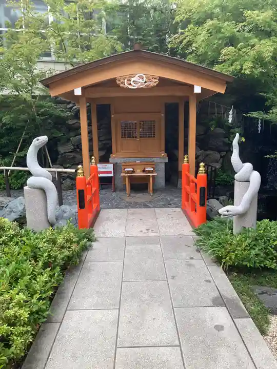 蛇窪神社の末社・摂社
