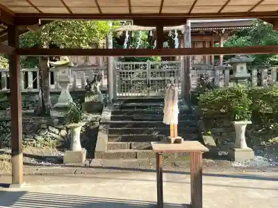 丹生酒殿神社の{uncategorized: "未分類", other: "その他", undefined: "問題あり", building: "その他建物", grave: "お墓", sacred_gate: "鳥居", guardian: "狛犬", statue: "像", buddha: "仏像", history: "歴史", nature: "自然", garden: "庭園", animal: "動物", pagoda: "塔", temizu: "手水舎", mountain_gate: "山門・神門", sanctuary: "本殿・本堂", subordinate: "末社・摂社", art: "芸術", scenery: "景色", jizo: "地蔵", ema: "絵馬", goshuin: "御朱印", omikuji: "おみくじ", items: "授与品その他", amulet: "お守り", goshuincho: "御朱印帳", eats: "食事", festival: "お祭り", votive_dance: "神楽", shichigosan: "七五三参", wedding: "結婚式", experience: "体験その他", initially: "初詣", around: "周辺", anti_infection: "感染症対策"}