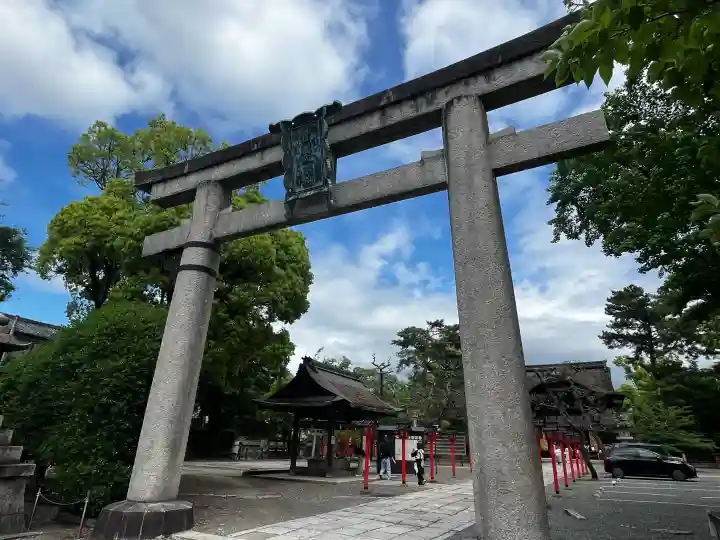豊国神社の{uncategorized: "未分類", other: "その他", undefined: "問題あり", building: "その他建物", grave: "お墓", sacred_gate: "鳥居", guardian: "狛犬", statue: "像", buddha: "仏像", history: "歴史", nature: "自然", garden: "庭園", animal: "動物", pagoda: "塔", temizu: "手水舎", mountain_gate: "山門・神門", sanctuary: "本殿・本堂", subordinate: "末社・摂社", art: "芸術", scenery: "景色", jizo: "地蔵", ema: "絵馬", goshuin: "御朱印", omikuji: "おみくじ", items: "授与品その他", amulet: "お守り", goshuincho: "御朱印帳", eats: "食事", festival: "お祭り", votive_dance: "神楽", shichigosan: "七五三参", wedding: "結婚式", experience: "体験その他", initially: "初詣", around: "周辺", anti_infection: "感染症対策"}