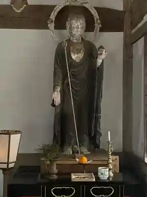新大佛寺の{uncategorized: "未分類", other: "その他", undefined: "問題あり", building: "その他建物", grave: "お墓", sacred_gate: "鳥居", guardian: "狛犬", statue: "像", buddha: "仏像", history: "歴史", nature: "自然", garden: "庭園", animal: "動物", pagoda: "塔", temizu: "手水舎", mountain_gate: "山門・神門", sanctuary: "本殿・本堂", subordinate: "末社・摂社", art: "芸術", scenery: "景色", jizo: "地蔵", ema: "絵馬", goshuin: "御朱印", omikuji: "おみくじ", items: "授与品その他", amulet: "お守り", goshuincho: "御朱印帳", eats: "食事", festival: "お祭り", votive_dance: "神楽", shichigosan: "七五三参", wedding: "結婚式", experience: "体験その他", initially: "初詣", around: "周辺", anti_infection: "感染症対策"}