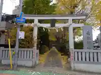 越谷香取神社の鳥居