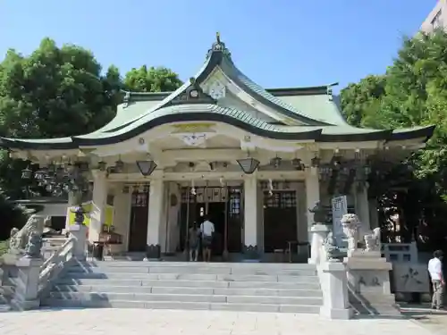 難波八阪神社の本殿