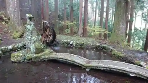 氷室神社の庭園