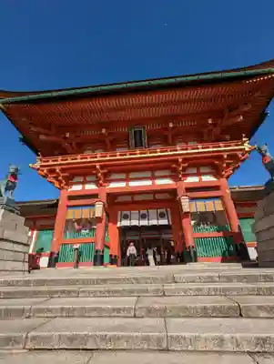 伏見稲荷大社の山門・神門