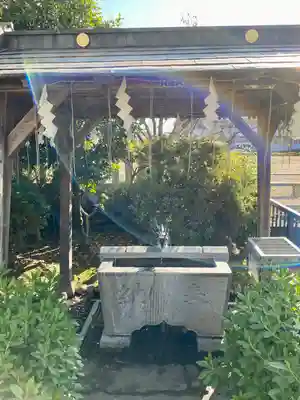 白蛇辨財天の手水舎