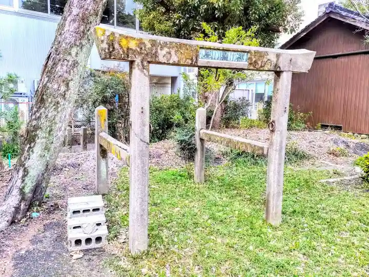 喚續社のその他建物