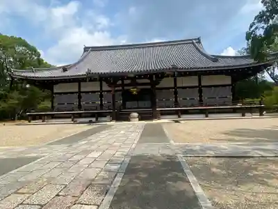 仁和寺の本殿・本堂