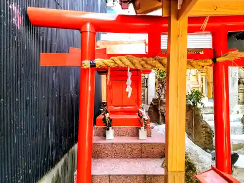 須佐之男社（中之切須佐之男社）の末社・摂社