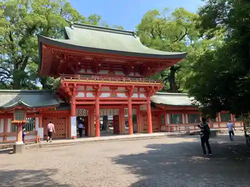 武蔵一宮氷川神社の山門・神門
