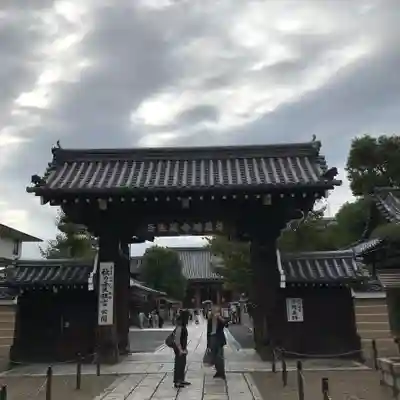 壬生寺の山門・神門