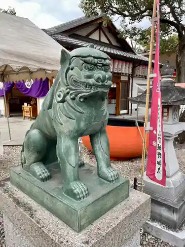 種貸社（住吉大社末社）の狛犬