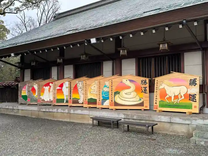 和泉國一之宮 大鳥大社の{uncategorized: "未分類", other: "その他", undefined: "問題あり", building: "その他建物", grave: "お墓", sacred_gate: "鳥居", guardian: "狛犬", statue: "像", buddha: "仏像", history: "歴史", nature: "自然", garden: "庭園", animal: "動物", pagoda: "塔", temizu: "手水舎", mountain_gate: "山門・神門", sanctuary: "本殿・本堂", subordinate: "末社・摂社", art: "芸術", scenery: "景色", jizo: "地蔵", ema: "絵馬", goshuin: "御朱印", omikuji: "おみくじ", items: "授与品その他", amulet: "お守り", goshuincho: "御朱印帳", eats: "食事", festival: "お祭り", votive_dance: "神楽", shichigosan: "七五三参", wedding: "結婚式", experience: "体験その他", initially: "初詣", around: "周辺", anti_infection: "感染症対策"}