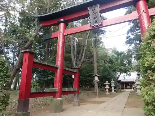 茂侶神社(三輪茂侶神社)の鳥居