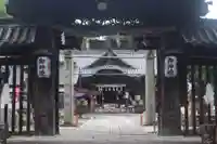 冠纓神社の山門・神門