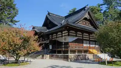 尾山神社の本殿・本堂
