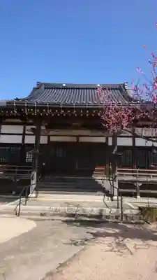 長明寺の本殿・本堂