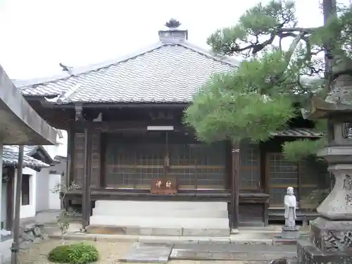 法得寺の本殿・本堂