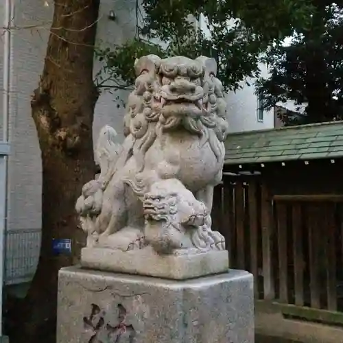 市ノ坪神社の狛犬