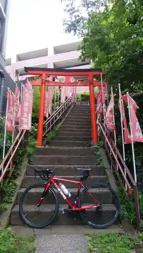 中本一稲荷神社の鳥居
