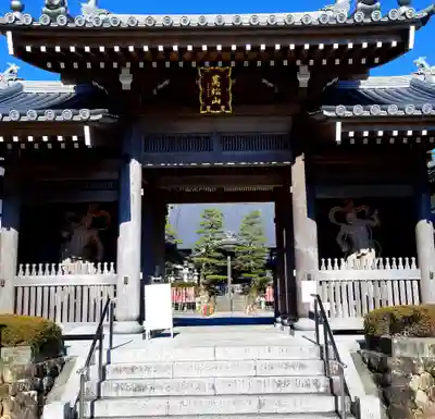 秋葉總本殿可睡斎の山門・神門