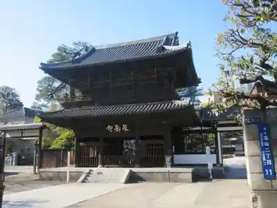 泉岳寺の山門・神門