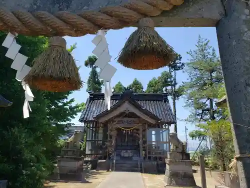 本保神社の鳥居