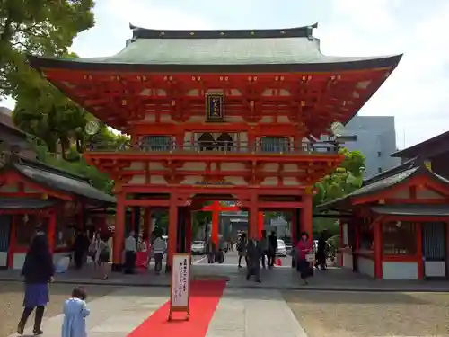 生田神社の山門