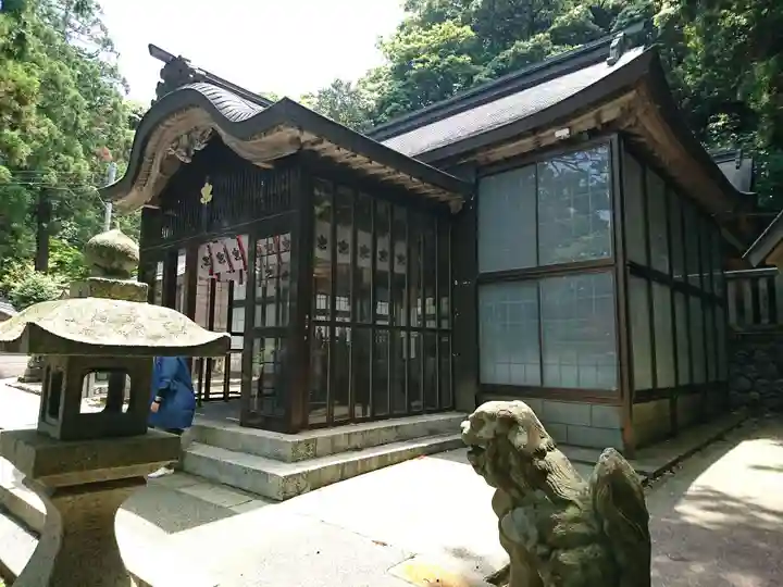 佐伎治神社の本殿・本堂