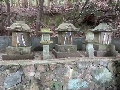 鍬渓神社の末社・摂社
