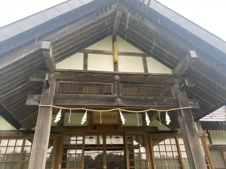 谷地頭神社の本殿・本堂