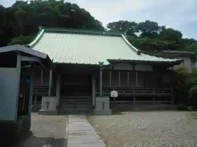 覚栄寺の本殿・本堂
