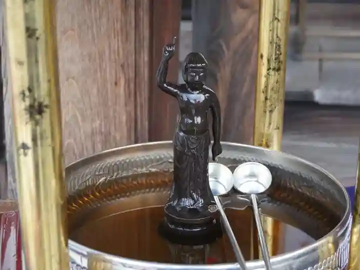 池上鬼子母神堂(厳定院別院)の手水舎