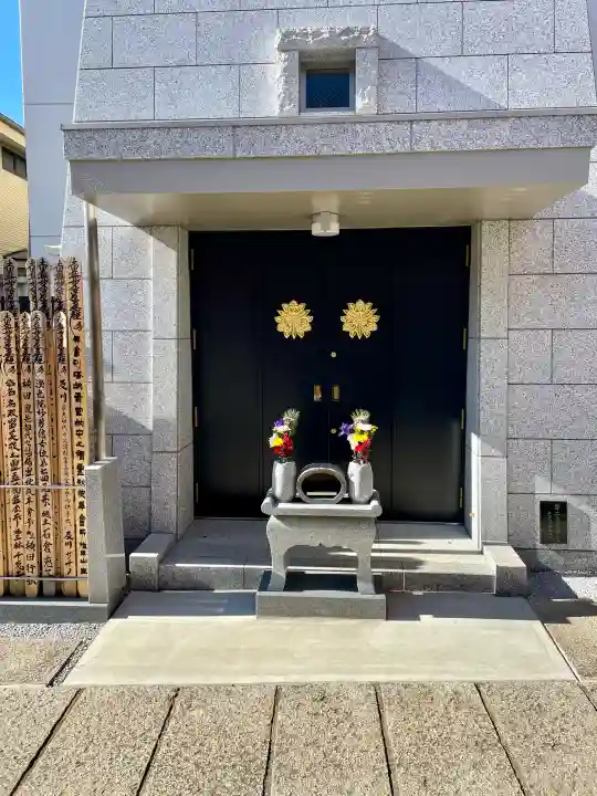 常楽寺の{uncategorized: "未分類", other: "その他", undefined: "問題あり", building: "その他建物", grave: "お墓", sacred_gate: "鳥居", guardian: "狛犬", statue: "像", buddha: "仏像", history: "歴史", nature: "自然", garden: "庭園", animal: "動物", pagoda: "塔", temizu: "手水舎", mountain_gate: "山門・神門", sanctuary: "本殿・本堂", subordinate: "末社・摂社", art: "芸術", scenery: "景色", jizo: "地蔵", ema: "絵馬", goshuin: "御朱印", omikuji: "おみくじ", items: "授与品その他", amulet: "お守り", goshuincho: "御朱印帳", eats: "食事", festival: "お祭り", votive_dance: "神楽", shichigosan: "七五三参", wedding: "結婚式", experience: "体験その他", initially: "初詣", around: "周辺", anti_infection: "感染症対策"}