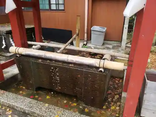 八幡神社の手水舎
