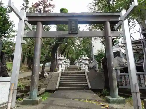 馬絹神社の鳥居