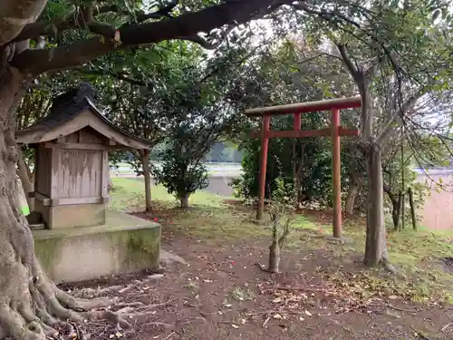 弁天神社の建物その他