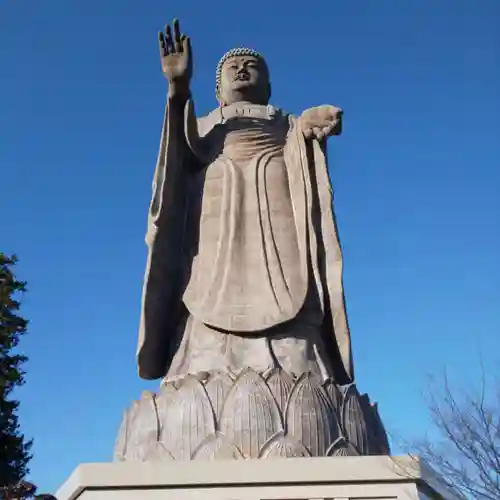 東本願寺本廟 牛久浄苑（牛久大仏）の仏像