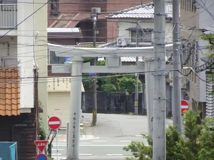 導きの神大牟田熊野神社の鳥居