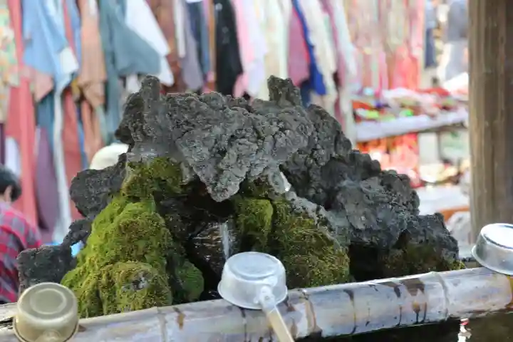 法華経寺の手水舎